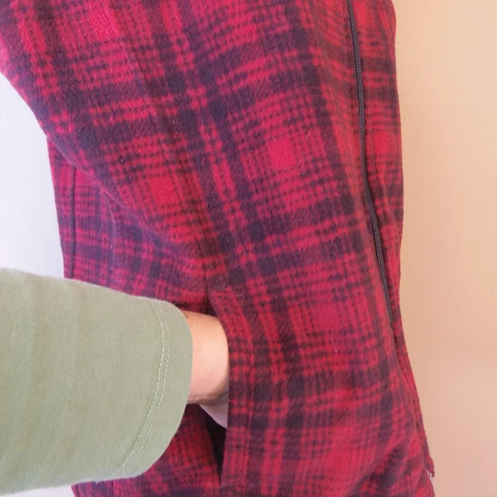 Woolrich Fleece Vest‎ Womens M Red Black Hunt Plaid Outdoor Lightweight Warm